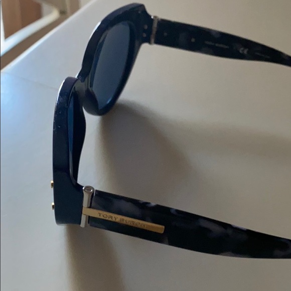 Tory Burch Sunglasses - Picture 7 of 12